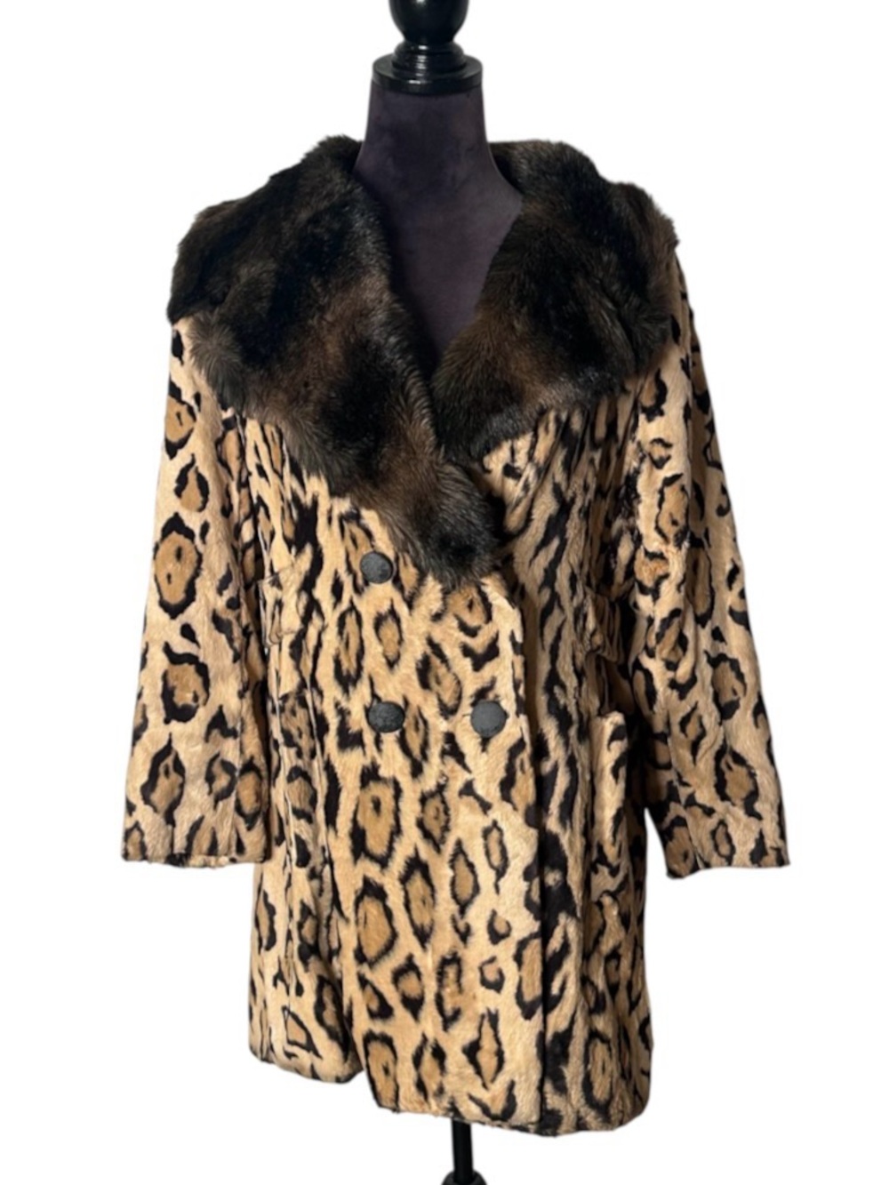 Vintage 1970’s Cheetah Fur Jacket M/L